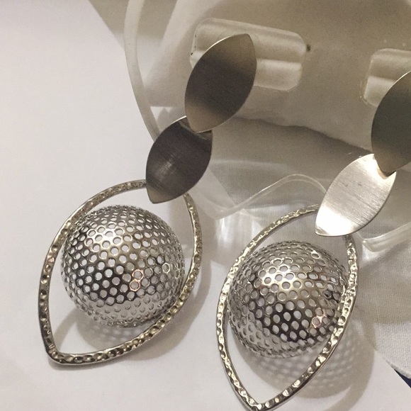 Stainless steel drop earrings - Picture 3 of 5